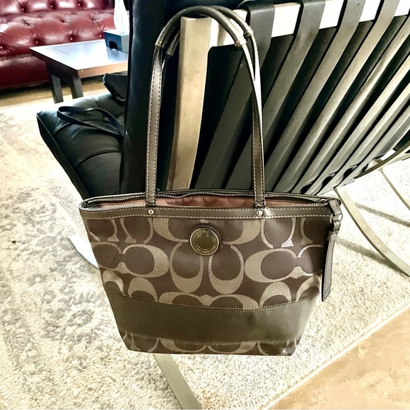 Coach East west signature logo metallic stripe tote - Picture 5 of 7